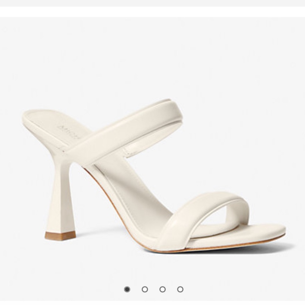 Michael Kors Clara sandal white size 8.